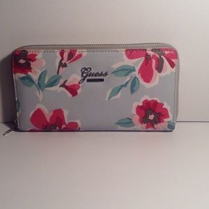 Guess zip wallet